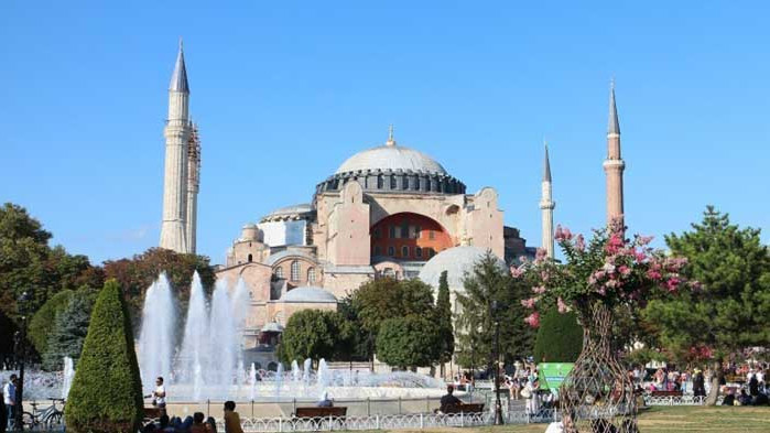 В рамките на 15 дни, съдът в Турция решава дали „Св. София“ да е музей или джамия